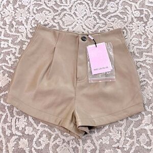 NWT Avec Les Filles Vegan Leather Pleated Shorts